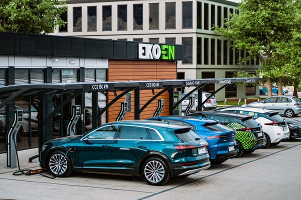 Poland to get 100 new generation Electric Vehicle charging hubs