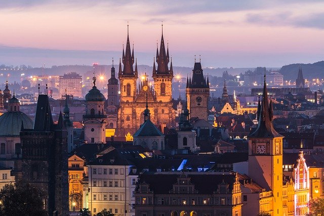 Why do digital nomads choose Prague so often?