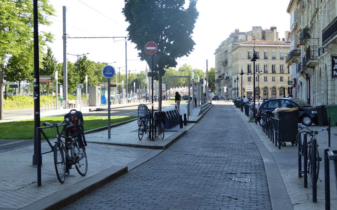 Bordeaux reconquers urban spaces by expanding pedestrian zones